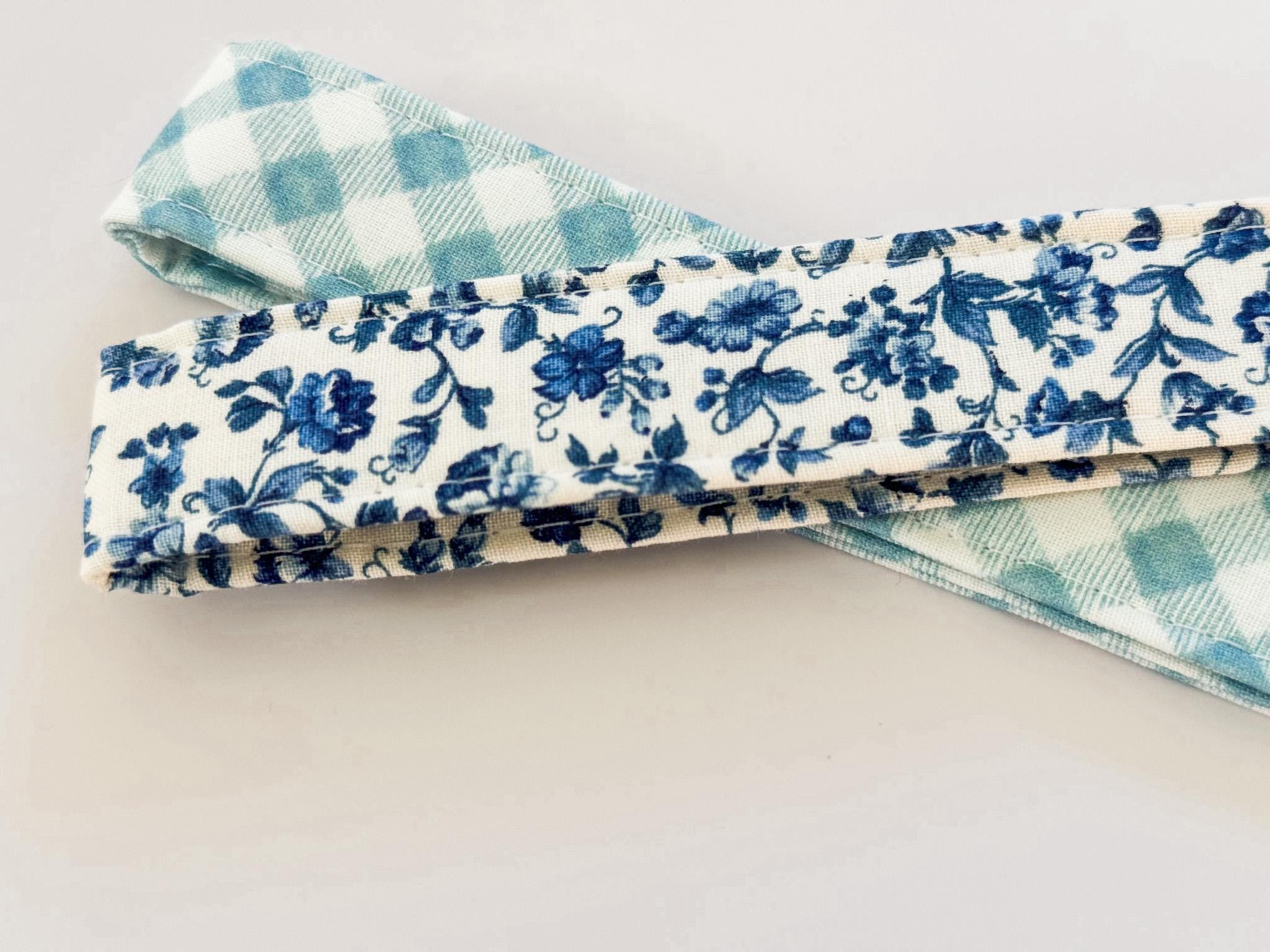Blue Floral Keychain Bracelet: Buffalo Check Fabric Key Fob Wristlet