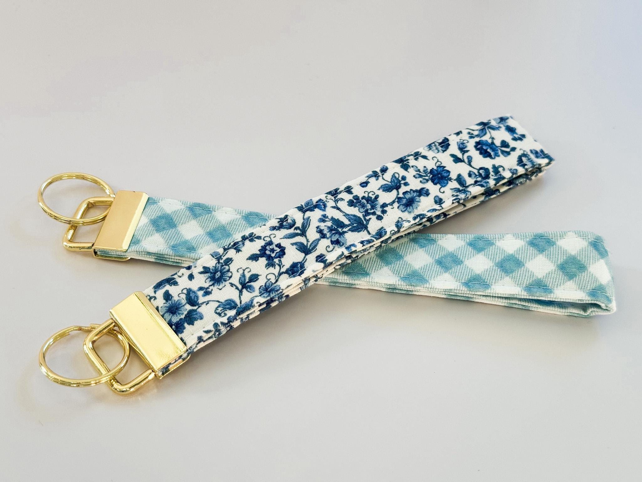 Blue Floral Keychain Bracelet: Buffalo Check Fabric Key Fob Wristlet
