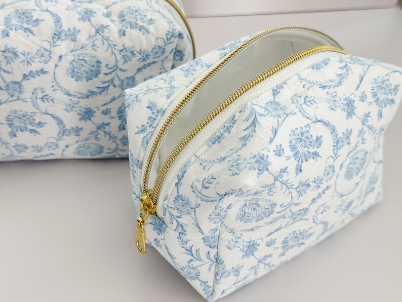 Blue & White Floral Makeup Bag, Quilted Cosmetic Bag, Floral Toiletry Bag Women, Quilted Travel Bag, Grandmillenial