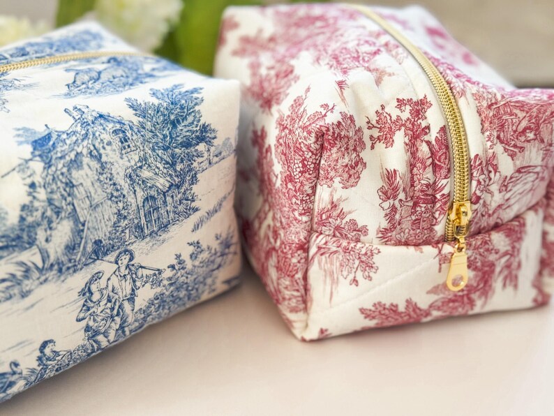 Toile Makeup Bag, Quilted Cosmetic Bag, Floral Toiletry Bag Women, Quilted Travel Bag, Boxy Makeup Bag, Grandmillenial