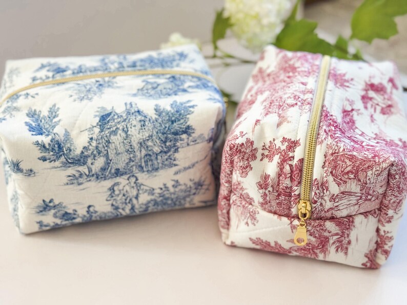 Toile Makeup Bag, Quilted Cosmetic Bag, Floral Toiletry Bag Women, Quilted Travel Bag, Boxy Makeup Bag, Grandmillenial