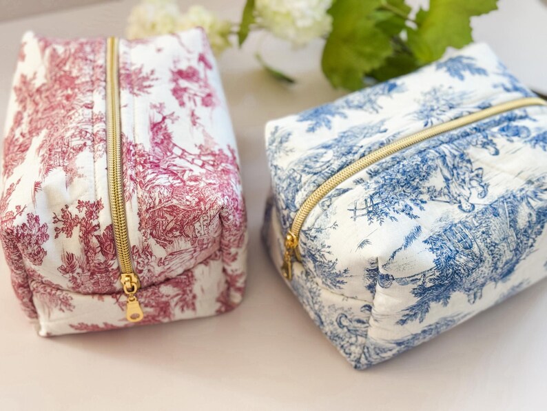 Toile Makeup Bag, Quilted Cosmetic Bag, Floral Toiletry Bag Women, Quilted Travel Bag, Boxy Makeup Bag, Grandmillenial