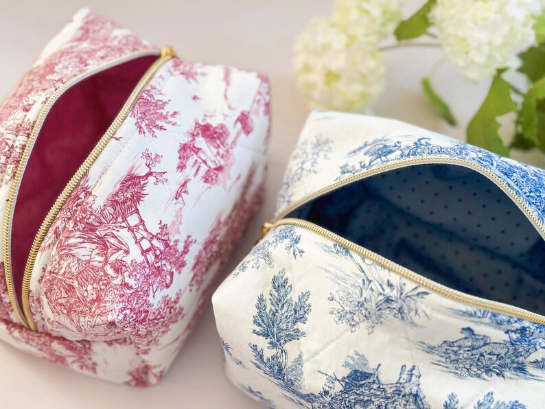 Toile Makeup Bag, Quilted Cosmetic Bag, Floral Toiletry Bag Women, Quilted Travel Bag, Boxy Makeup Bag, Grandmillenial